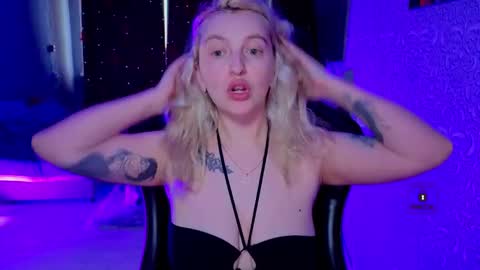 evavibe online show from March 28, 9:31 am