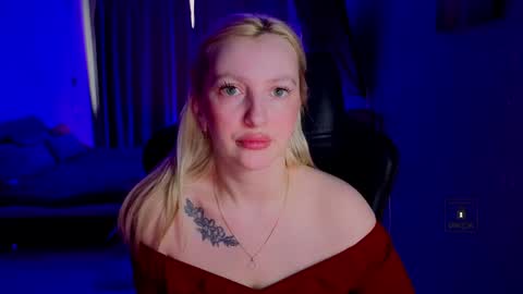 evavibe online show from April 22, 7:27 am