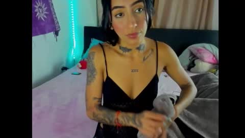 evecathalina1 online show from March 10, 1:53 am