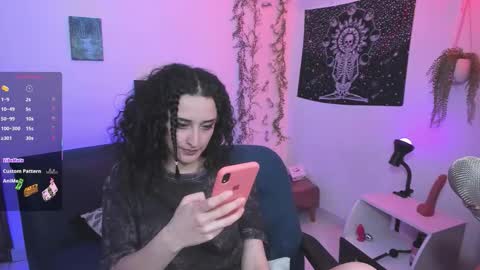 Snapshot of evee_uwu chatting on October 16, 9:06 pm Eve Jane online show from October 16, 9:06 pm