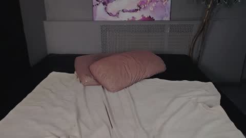 EveLibston online show from December 17, 3:39 am