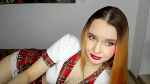 evelinacat online show from April 10, 8:59 pm