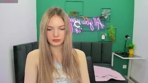 Eveline online show from June 19, 9:02 am
