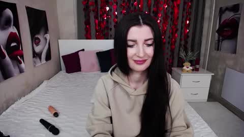 Evelin online show from February 12, 9:33 am