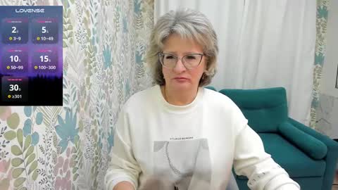Evelyn online show from February 26, 5:46 am