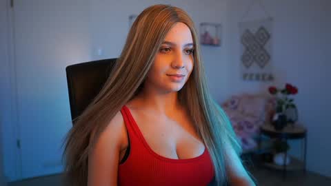 Snapshot of evelyncage_ chatting on February 3, 7:10 pm evelyncage_ online show from February 3, 7:10 pm