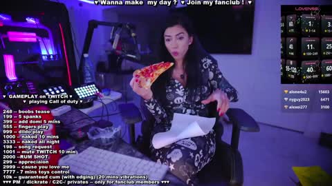 Evelyne online show from December 19, 10:13 am