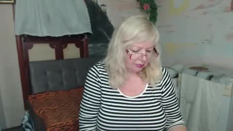 BarbaraBlondy online show from October 14, 9:28 pm