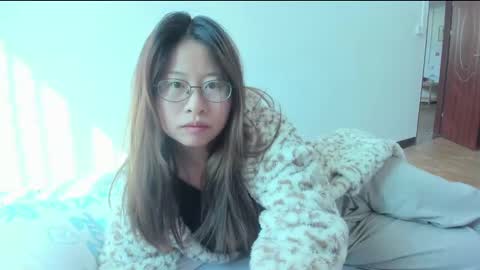 Snapshot of everhigh chatting on January 4, 5:48 am Coco online show from January 4, 5:48 am