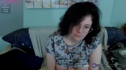 Everly online show from July 8, 10:45 pm