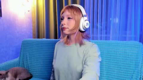 Snapshot of eves_eyes chatting on October 28, 6:03 pm Forget me not eve on CB online show from October 28, 6:03 pm