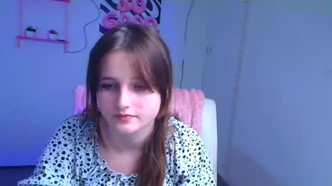 Evie online show from November 28, 10:57 pm