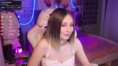 Evie online show from October 18, 12:46 am