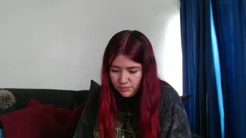 evilheart_69 online show from October 14, 6:32 pm