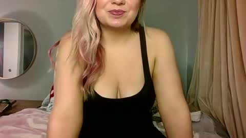 evilkitty_23 online show from June 29, 4:28 pm