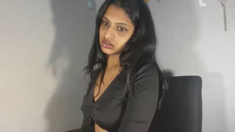 tiara online show from May 21, 6:44 am