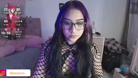 Snapshot of exodiakinky chatting on September 30, 3:56 am Goddess Exodia please help me reach 100 thumbs up online show from September 30, 3:56 am