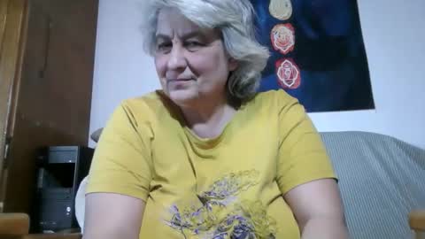 ExquisiteMature online show from May 2, 4:21 pm
