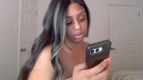 exstacybanks online show from December 2, 4:36 am