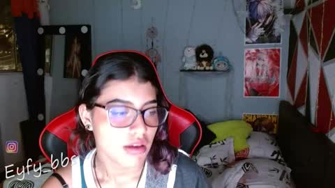 Snapshot of eyfy_bbs chatting on January 23, 2:33 am Nadia online show from January 23, 2:33 am