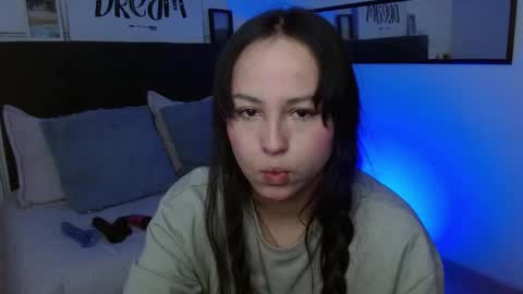 eymmy_24 online show from September 17, 2:42 am