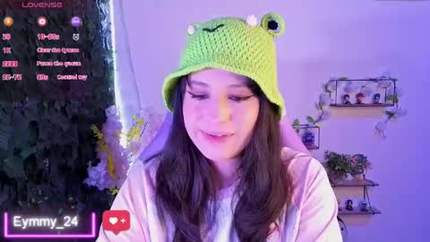 eymmy_24 online show from April 19, 1:38 am