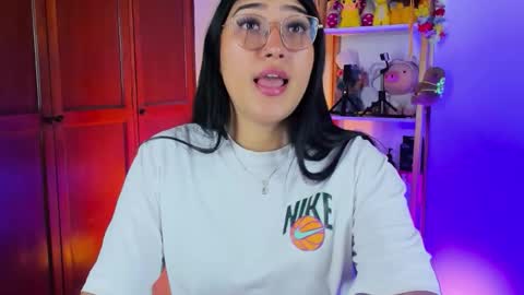 Emily online show from December 22, 9:51 pm