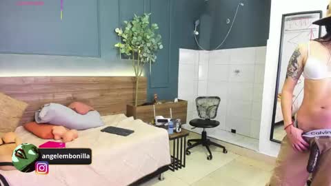 Megan    630  1330 -5 online show from April 13, 3:02 pm