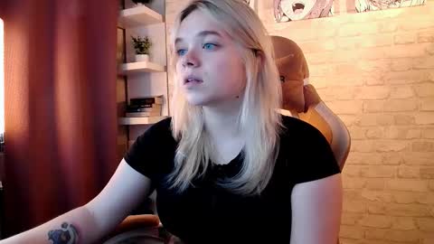 Bella online show from November 24, 2:52 pm