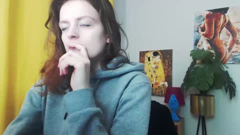 Nadine online show from December 4, 6:22 am