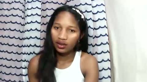 Snapshot of faniriah27 chatting on September 17, 7:01 pm faniriah27 online show from September 17, 7:01 pm