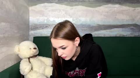 Anna Scovich online show from November 5, 12:43 pm