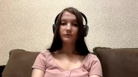 Aurora 18yo online show from October 22, 8:19 am