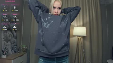 Emma online show from January 12, 7:52 pm