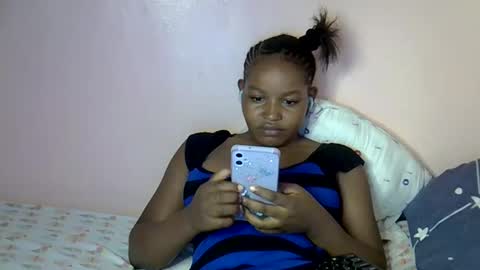 love online show from February 12, 11:28 pm