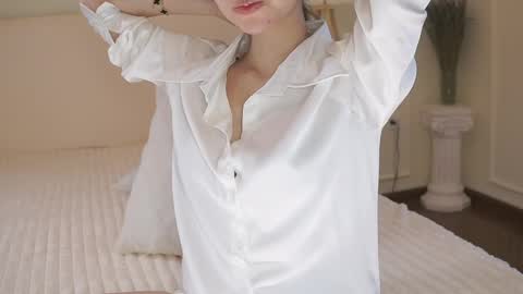 feel_me_00 online show from January 15, 12:49 am