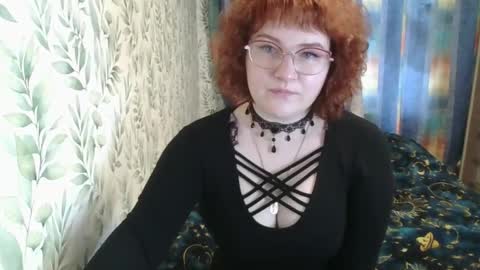 felicity_play online show from April 7, 6:15 am