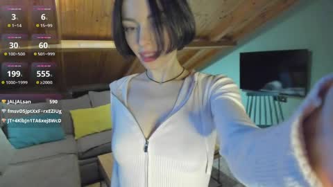 Leya online show from May 13, 3:51 pm