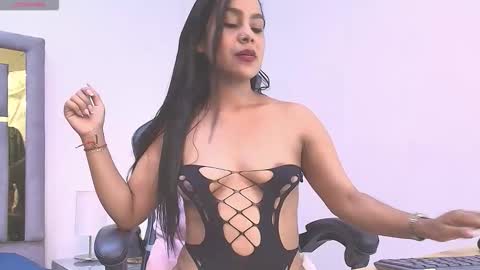 Fernandabrown s online show from March 23, 9:26 am