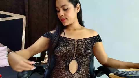 Snapshot of fernandabrown_ chatting on October 12, 7:00 am Fernandabrown s online show from October 12, 7:00 am