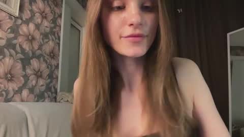 Lisa online show from May 8, 4:32 pm
