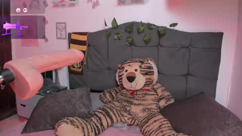 Snapshot of fia__ chatting on October 9, 3:54 am Fiaaa online show from October 9, 3:54 am