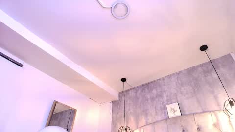   online show from November 29, 12:09 pm