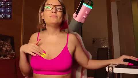 Lady online show from July 18, 6:21 pm