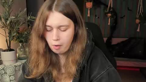 fiora online show from October 20, 1:47 pm