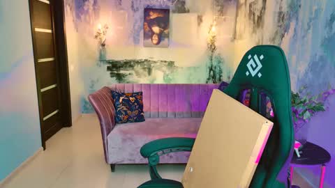 fiora online show from March 6, 2:08 pm