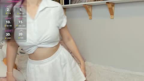 Cheryl 3 online show from October 21, 11:03 am