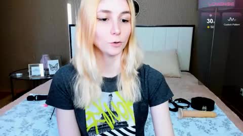 FlexiMona online show from October 17, 9:45 am