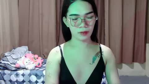 Kendall online show from November 26, 10:38 am