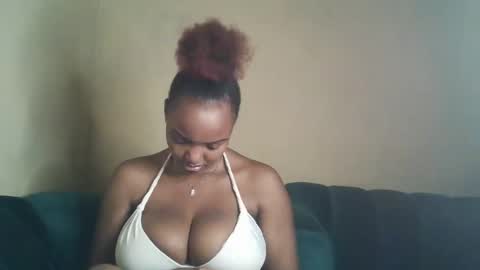 flirtymimie online show from November 19, 7:03 pm